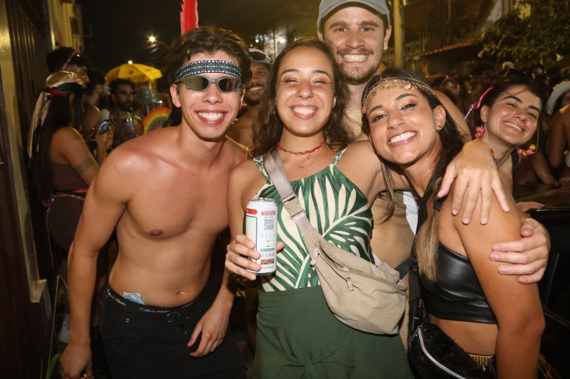 Bloco da Bôta arrastou foliões na noite deste sábado em BH