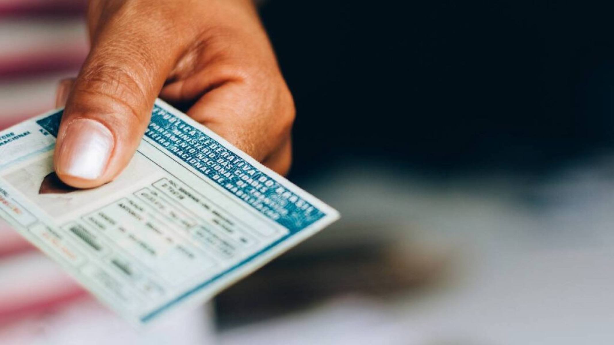 Sem placa, sem CNH, mas com segurança: o crescimento das motos elétricas - Portal Giro 10