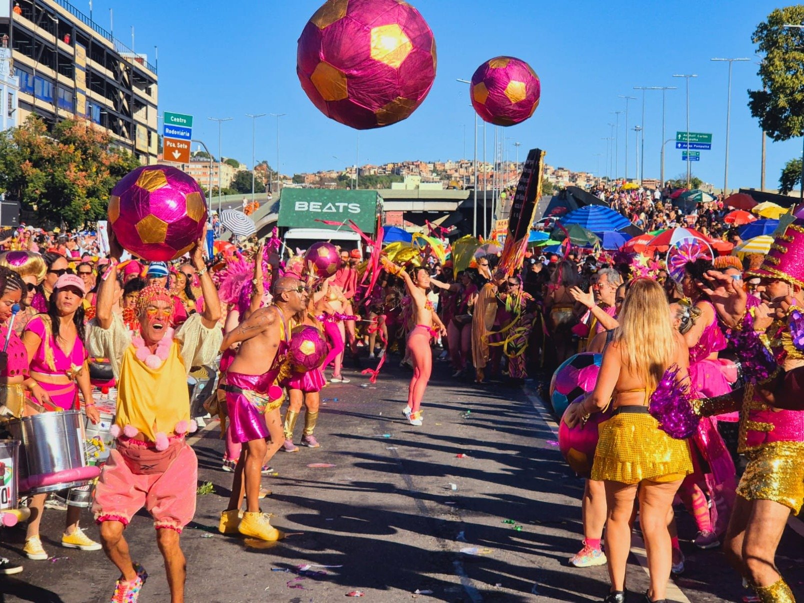 O carnaval deve ter sol e temperaturas elevadas em Minas Gerais