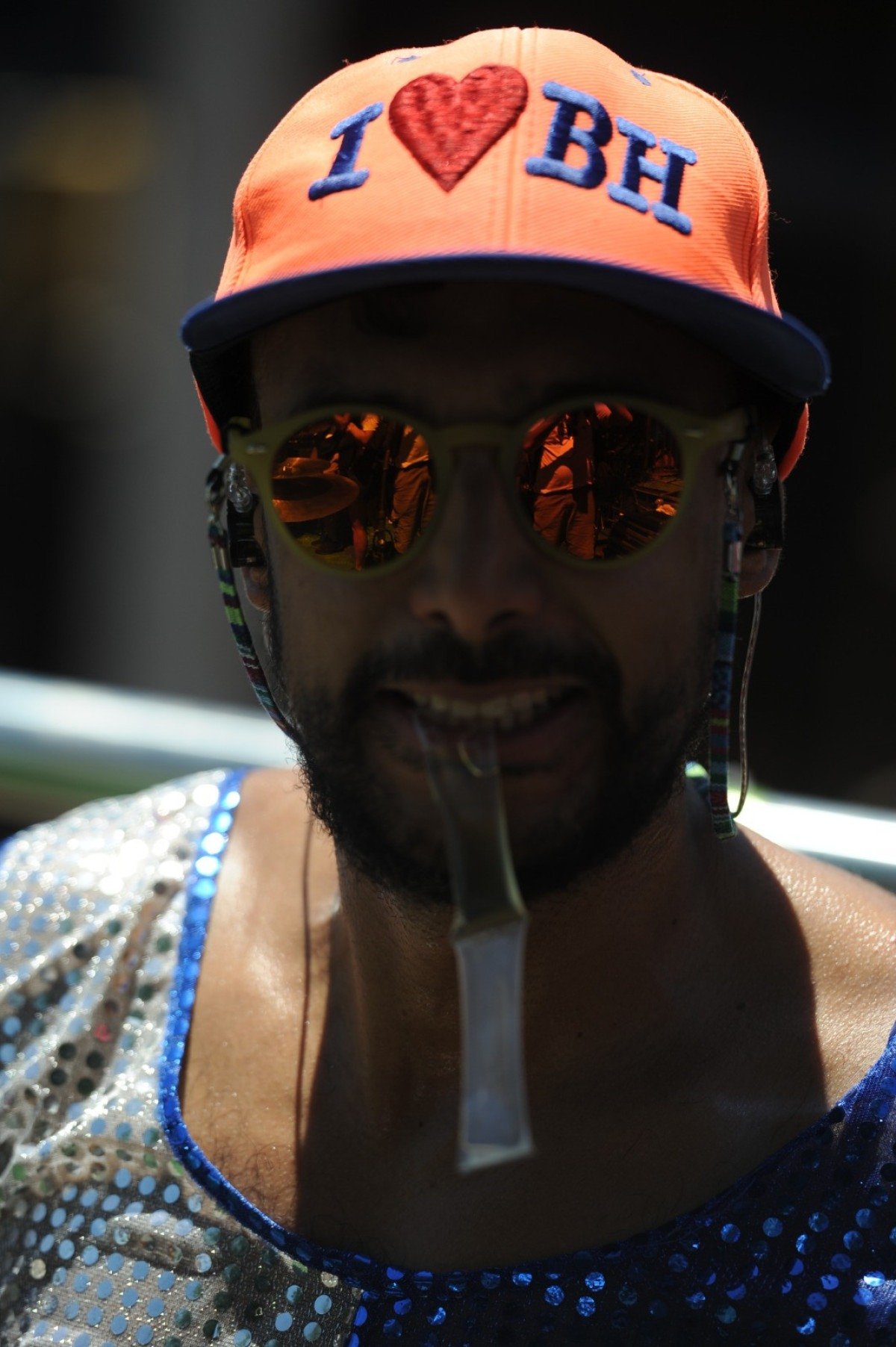 Sob o sol, o Tchanzinho Zona Norte deu a largada na via sonorizada da Avenida dos Andradas ao som de 