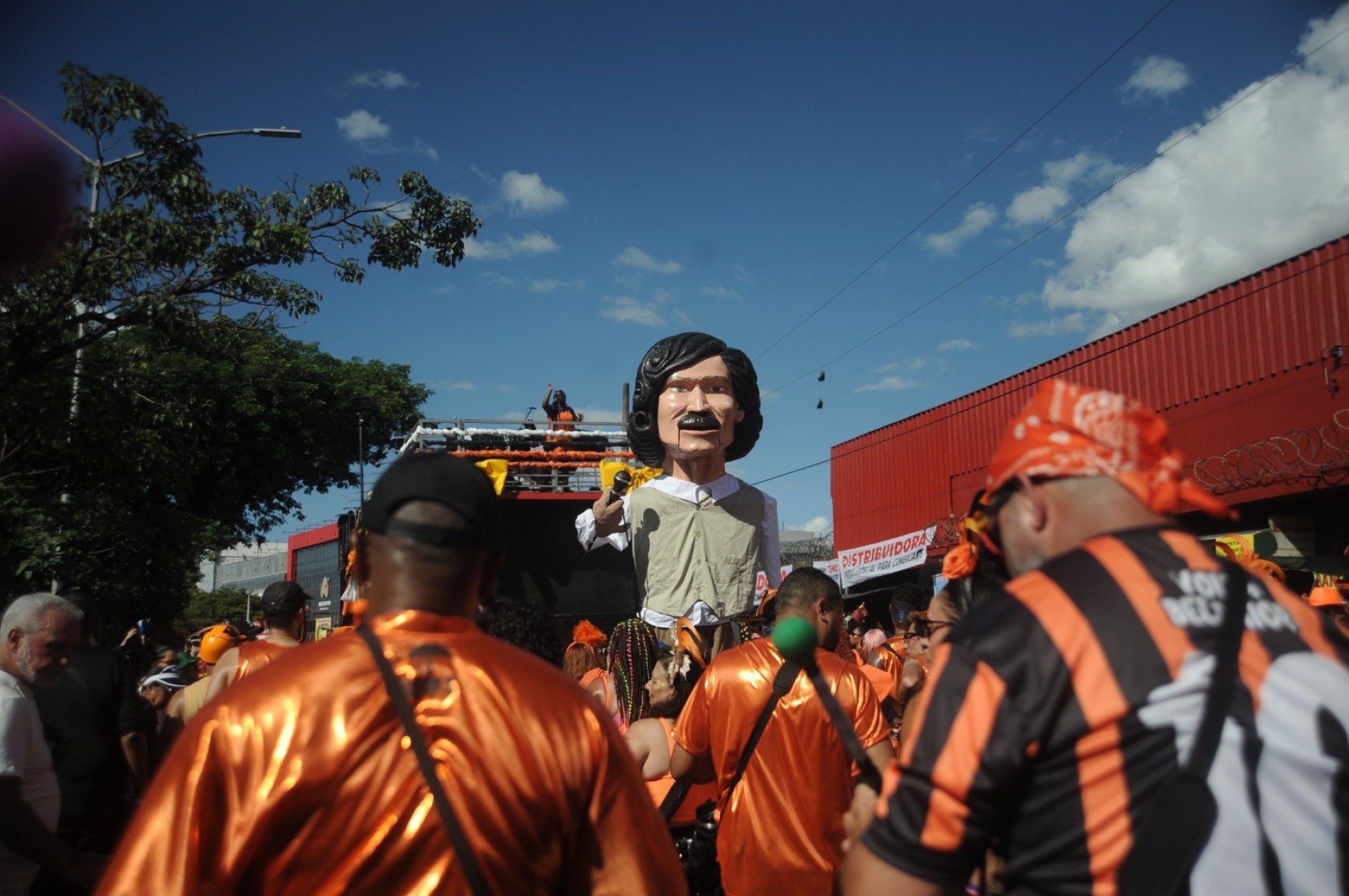 Desfile lembra a história e trajetória do cantor, com a presença da filha do artista

