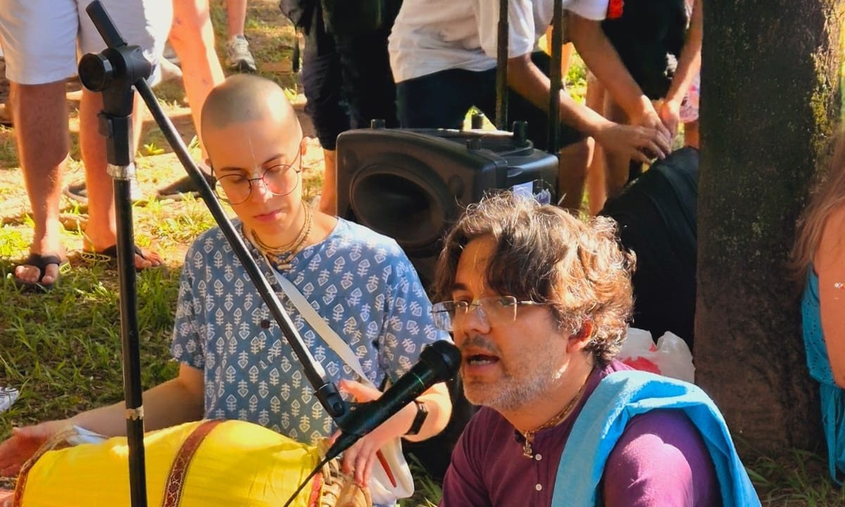 Foliões se preparam para o bloco Pena de Pavão de Krishna-Jair Amaral/EM/D.A. Press