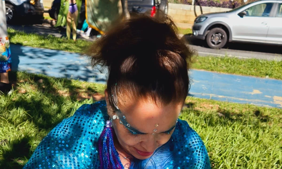 Foliões se preparam para o bloco Pena de Pavão de Krishna-Jair Amaral/EM/D.A. Press