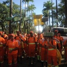 Carnaval de  BH: maior pressão de lixo e atendimentos médicos de urgência  - Alexandre Guzanshe/EM/D.A.Press
