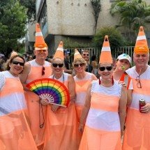 Grupos de amigos combinam fantasias no Beiço do Wando - Qu&eacute;ren Hapuque/EM/D.A. Press