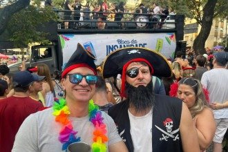 Bloco Insanidade desfilou pela Avenida Afonso Pena, em BH, na tarde deste domingo (15/2) -  (crédito: Wellington Barbosa/EM/DA. Press)