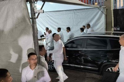 Lula acompanha desfile na Sapucaí enquanto escola presta homenagem ao presidente; Janja deve entrar na avenida no último carro alegórico. -  (crédito: REDES SOCIAIS/REPRODUÇÃO)