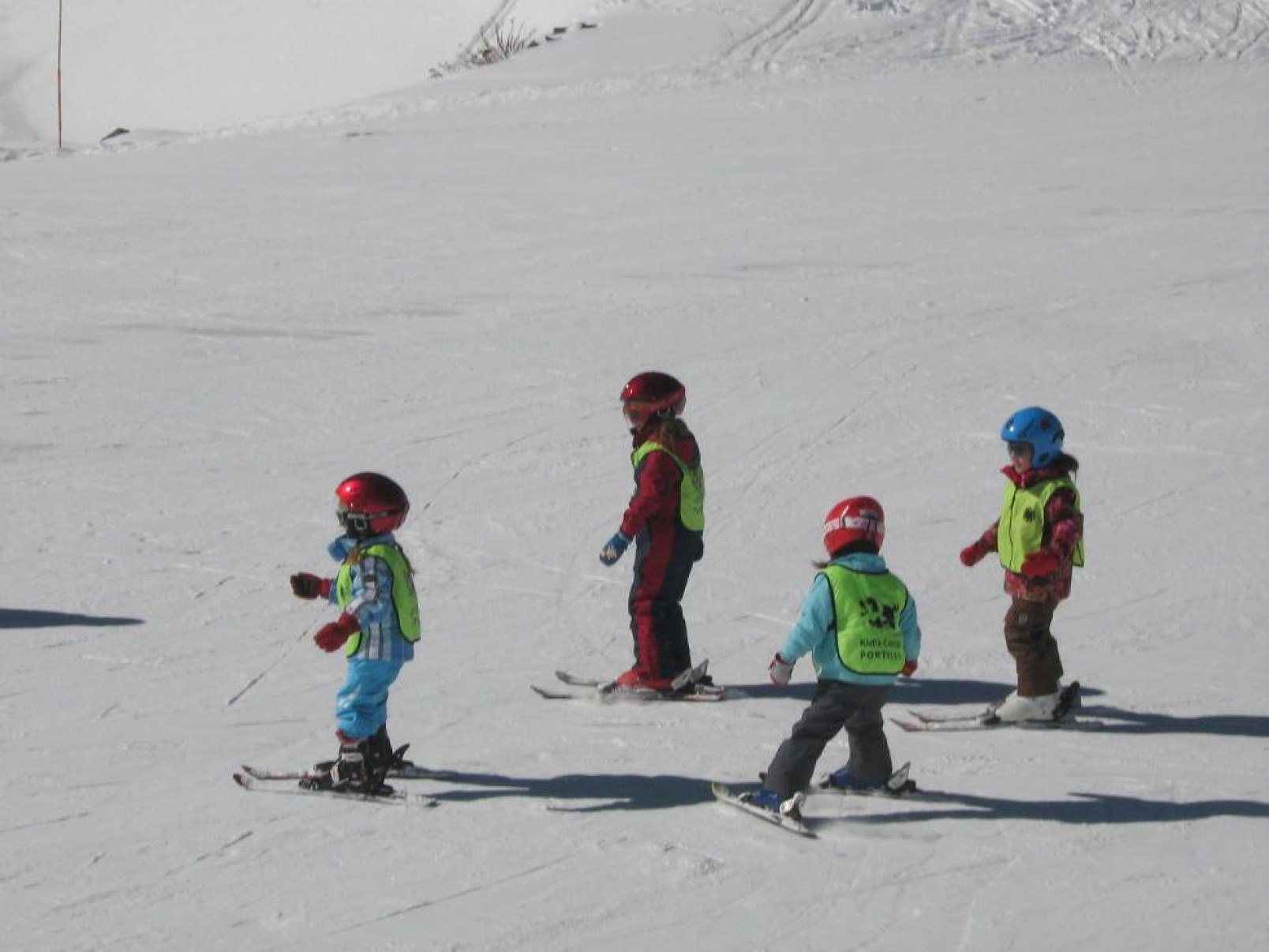 Kids Camp para crianças de 4 a 6 anos, com aulas diárias de esqui e snowboard-Portillo/Divulgação