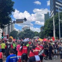 Música e dança mantêm público na espera pelo show de Luísa Sonza -  Wellington Barbosa