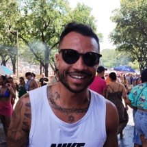 Foliões emendam um bloco no outro no carnaval de BH - Melissa Souza