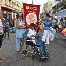 Folião fiel: idoso de 87 anos curte bloco Leão da Lagoinha - Ramon Lisboa/EM/D.A.Press