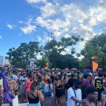 Swing Safado mantém Andradas lotada mesmo após 3 horas de show - Wellington Barbosa/EM/D.A Press