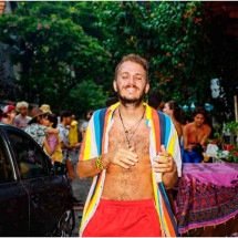 LuizGa, Luiza Brina e Débora Costa brincam o carnaval com ‘Orgulho tilelê’ - Sarah Leal/Divulgação