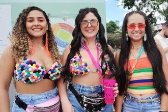 Mulheres do Carnaval de BH aprovam o policiamento do evento -  (crédito: Melissa Souza)