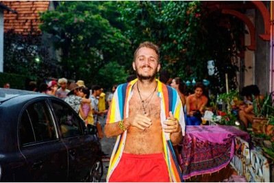 O músico LuizGa define o termo tilelê como 'um estado de espírito que instaura a poesia' -  (crédito: Sarah Leal/Divulgação)