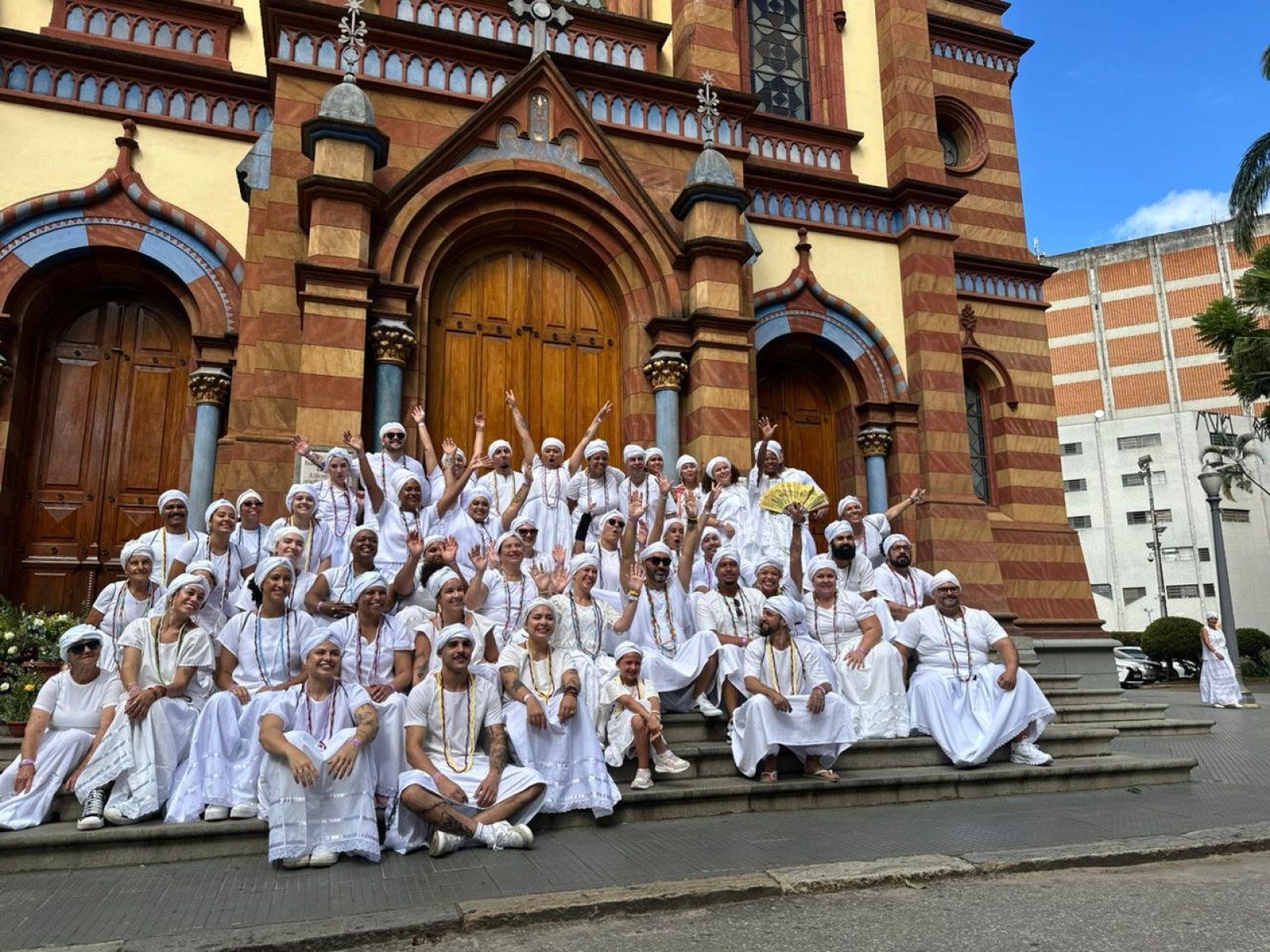 A cerimônia faz alusão à tradicional lavagem das escadarias da Basílica do Senhor do Bonfim, em Salvador, e foi incorporada ao cortejo em Belo Horizonte em 2020-Quéren Hapuque/EM/DA Press