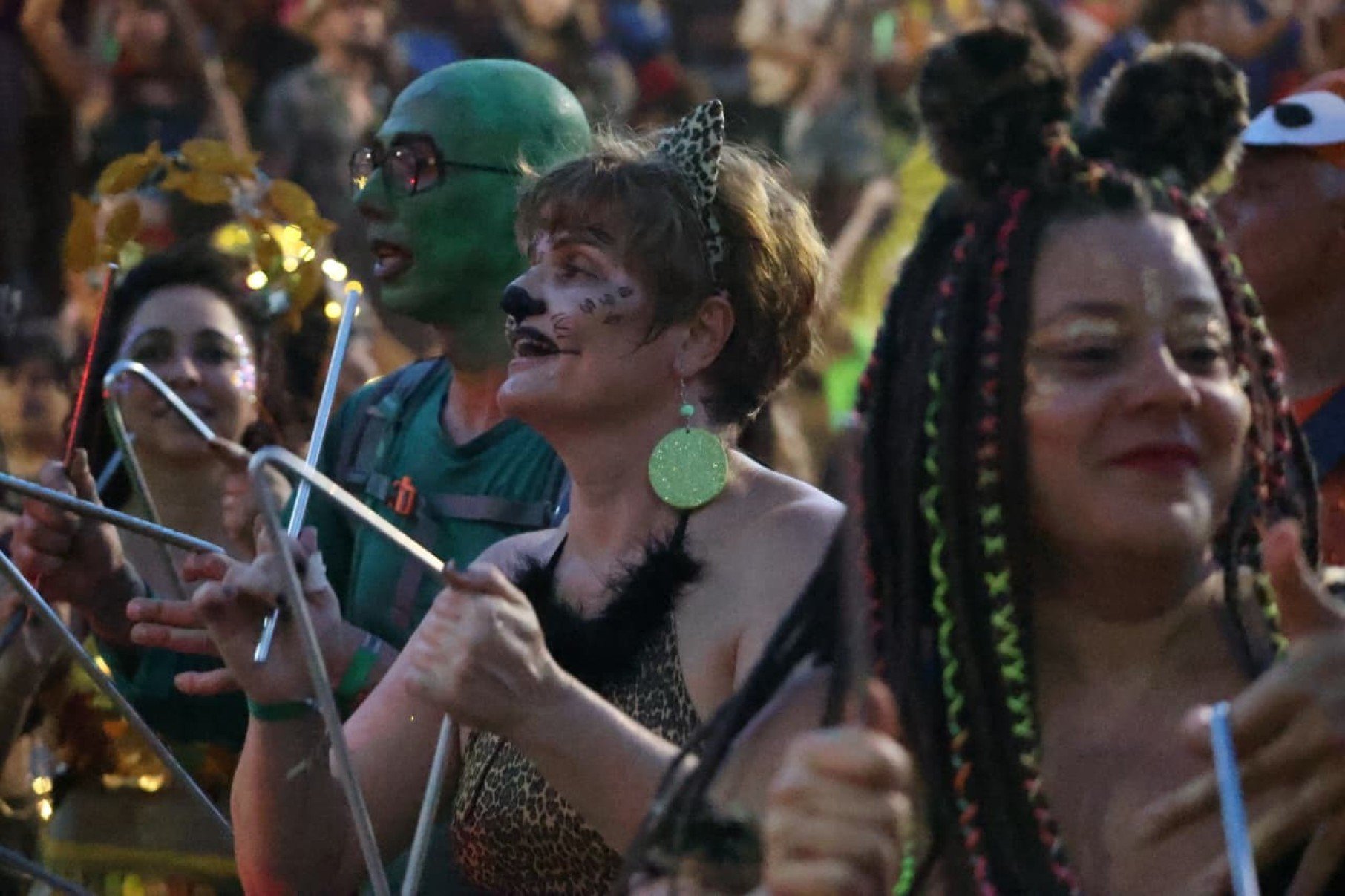 Bloco iniciou o cortejo no fim da tarde desta terça-feira (17/2)