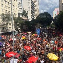 Praça Sete 'treme' ao som do axé dos Baianeiros - Wellington Barbosa/ EM/ D.A Press