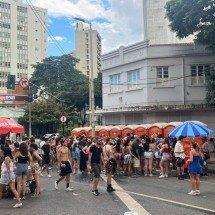 Número de banheiros aumenta no carnaval de BH, mas ainda é alvo de críticas - Wellington Barbosa/EM/D.A Press