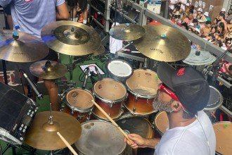 Veja o trio el&eacute;trico do Bloco Baianeiros -  (crédito: Wellington Barbosa/ EM/ D.A Press)