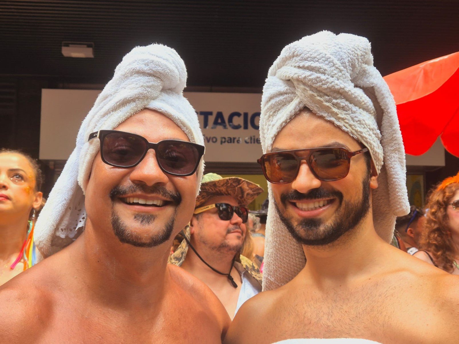 Foliões curtem o bloco Putz Grilla, em Belo Horizonte