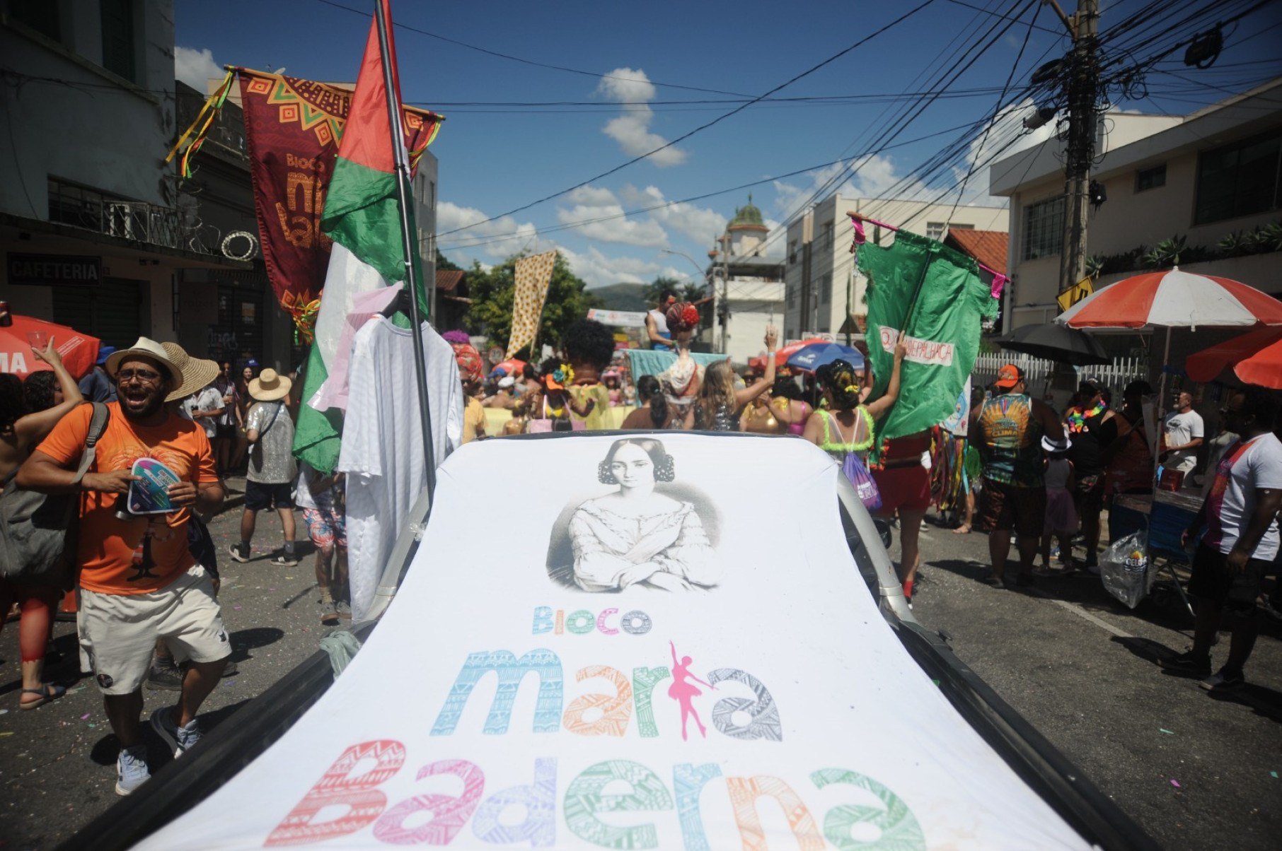 Ser chamado de baderneiro é uma honra para o bloco, cuja proposta é inclusão e ocupação de espaço público