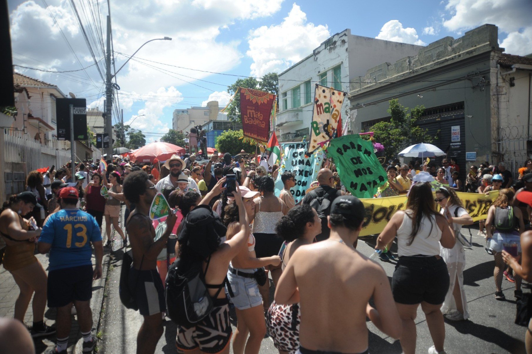 Ser chamado de baderneiro é uma honra para o bloco, cuja proposta é inclusão e ocupação de espaço público