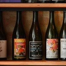 Vinhos naturais ganham espaço em bares de BH e levantam debates sobre setor - Giuliana Nogueira/Divulgação