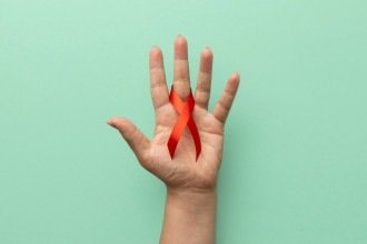 O câncer afeta especificamente os glóbulos brancos, células que atuam na defesa do organismo -  (crédito: FreePik)