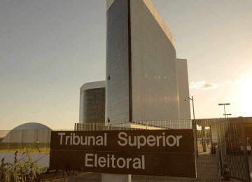 A oito meses das eleições, TSE ainda não definiu regras da propaganda digital -  (crédito: Platobr Politica)