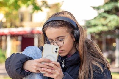 Os pesquisadores observaram que aqueles que já tinham o dispositivo apresentavam risco 30% maior de depressão -  (crédito: Freepik)