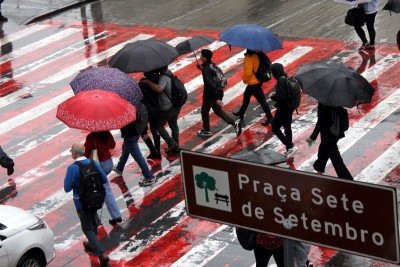 BH pode ter pancadas de chuva nesta quarta-feira de cinzas (18/2)  -  (crédito: Jair Amaral/EM/D.A Press)