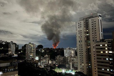 Fuma&ccedil;a pode ser vista de diferentes bairros da Regi&atilde;o Centro-Sul de BH -  (crédito: Richard Garrell/Arquivo Pessoal)