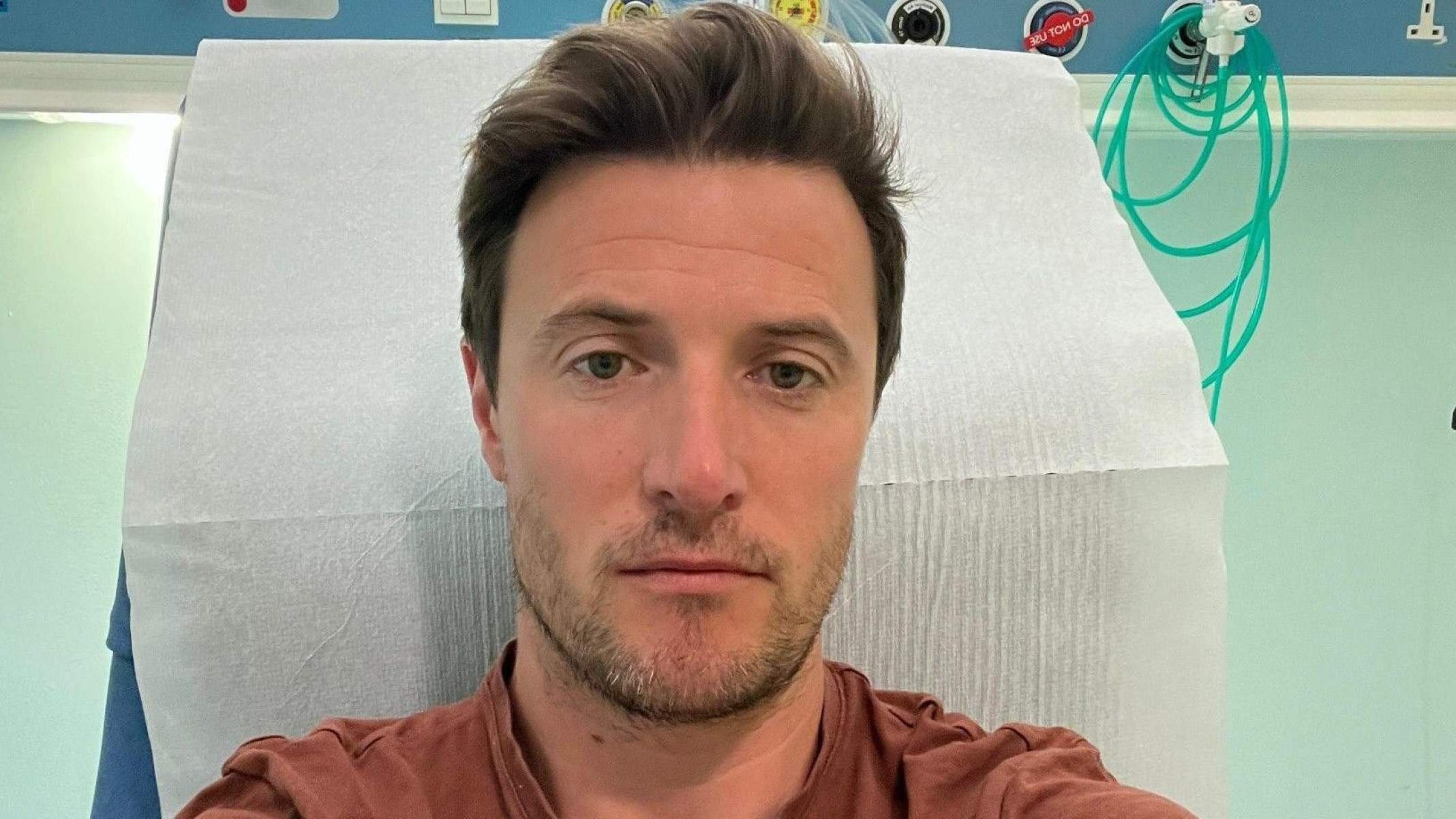 Um tumor foi descoberto na base da língua de Anthony -  (crédito: Anthony Perriam)