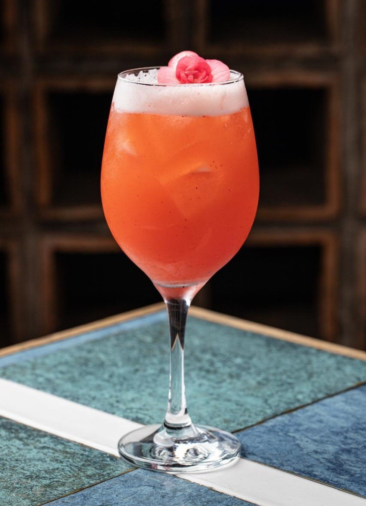 Drinque Guimar&atilde;es Ros&eacute; do Gira Drinks