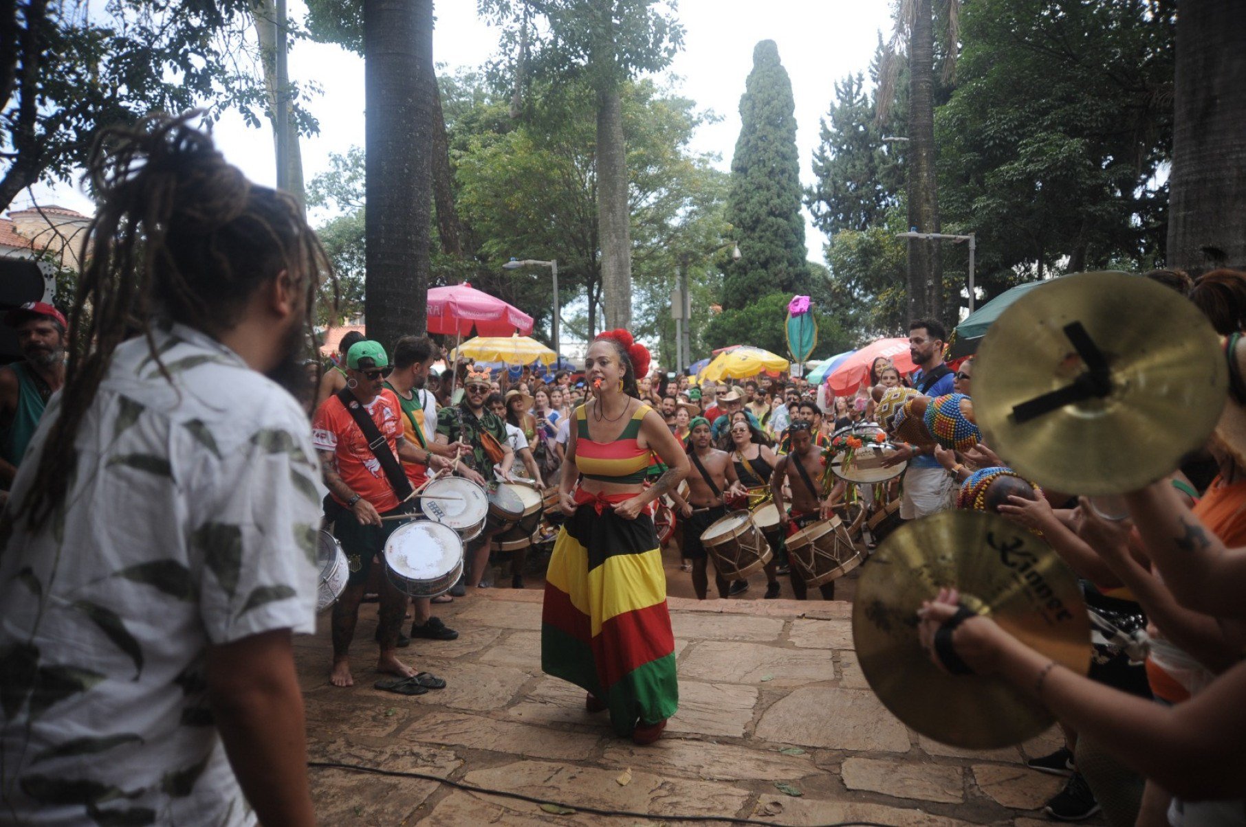 I Wanna Love You leva mescla musical de m&uacute;sicas jamaicanas e brasileiras para as ruas de BH
