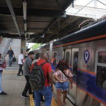 Funcionários do metrô de BH foram agredidos por passageiros no carnaval - Alexandre Guzanshe / EM / D.A Press