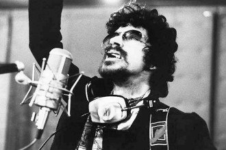 Mostra no Cine Santa Tereza destaca o talento musical do brasileiro