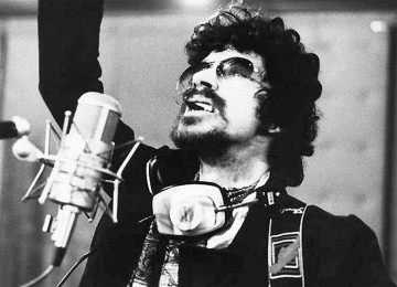 Trajetória do baiano Raul Seixas, artista mais singular do rock nacional, será relembrada nesta sexta-feira, no Cine Santa Tereza -  (crédito: Juan Luiz Guerra/divulgação)