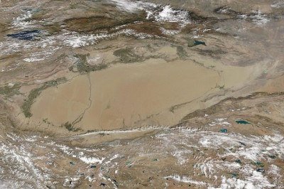 <p>Um dos ambientes mais inóspitos e perigosos da Rota da Seda é conhecido por ter passado por uma transformação histórica e tecnológica impressionante.</p>
 -  (crédito: NASA)