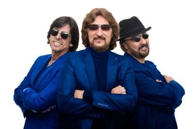 Bee Gees Alive promete reviver clássicos dos anos 1970, como 'How deep is your love', 'More than a woman', 'Staying alive' e 'Night fever' -  (crédito: Divulgação)