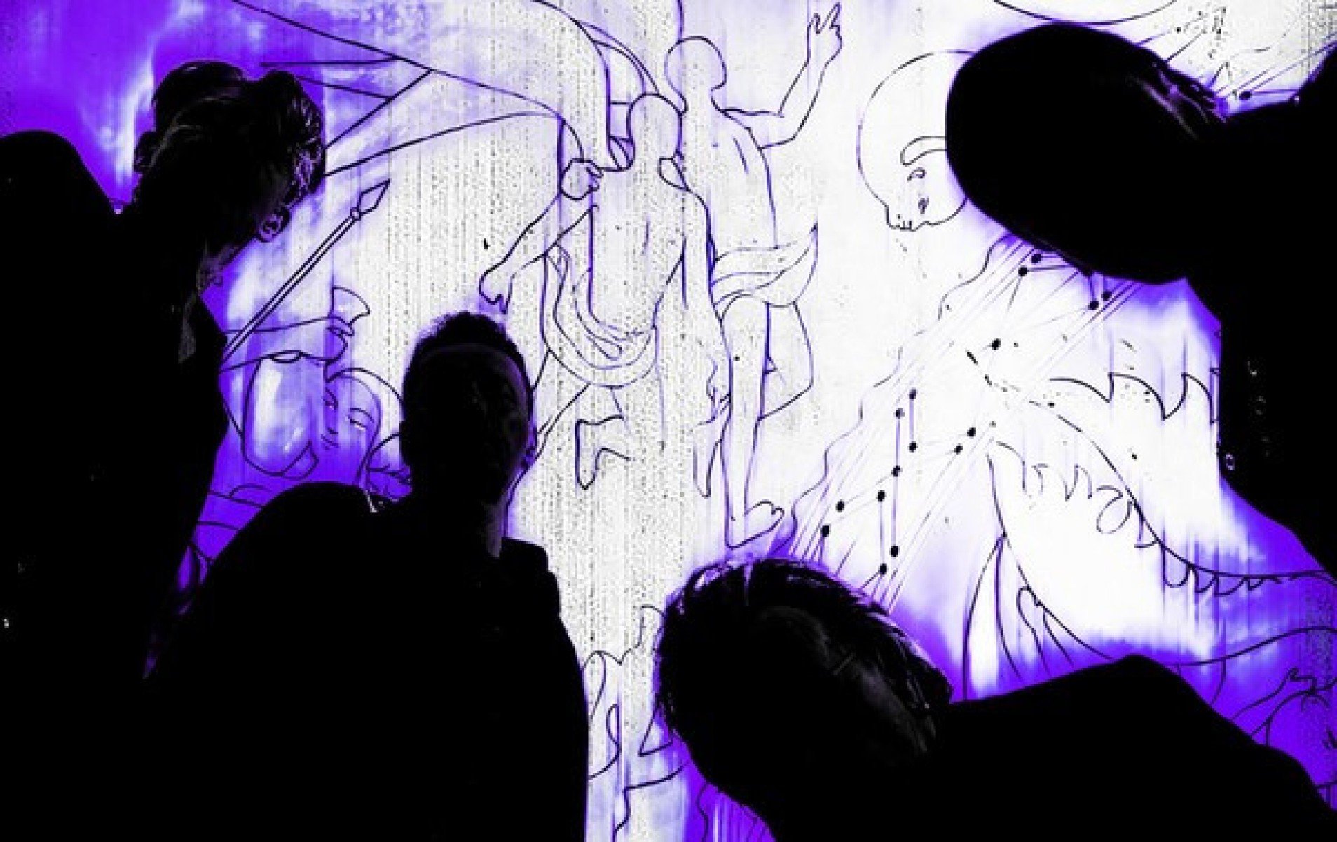 Sombras de quatro homens &agrave; frente de desenhos de anjos em detalhe da capa de Days of ash, ep da banda U2