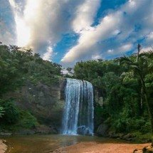 Cachoeira pouco visitada no interior de São Paulo é uma das mais belas do Brasil - Reprodução do Facebook Cachoeira Grande - Lagoinha