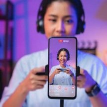 Live no TikTok ou Instagram? Guia para criadores de conteúdo - iStock