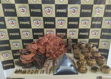 Material furtado na mina da Vale S. A., foi encontrado em depósito de ferro-velho -  (crédito: PMMG)