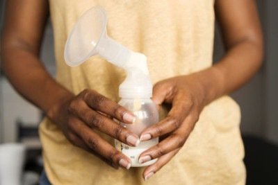 A coleta de leite materno para doa&ccedil;&atilde;o nutre e protege rec&eacute;m-nascidos prematuros. -  (crédito: Freepik)