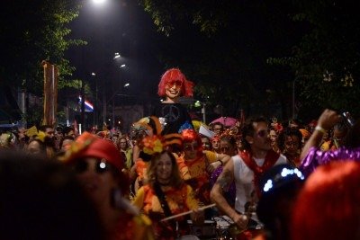 Bloco atraiu bom p&uacute;blico &agrave; Avenida Bernardo Monteiro, em BH -  (crédito: T&uacute;lio Santos/EM/D.A.Press)