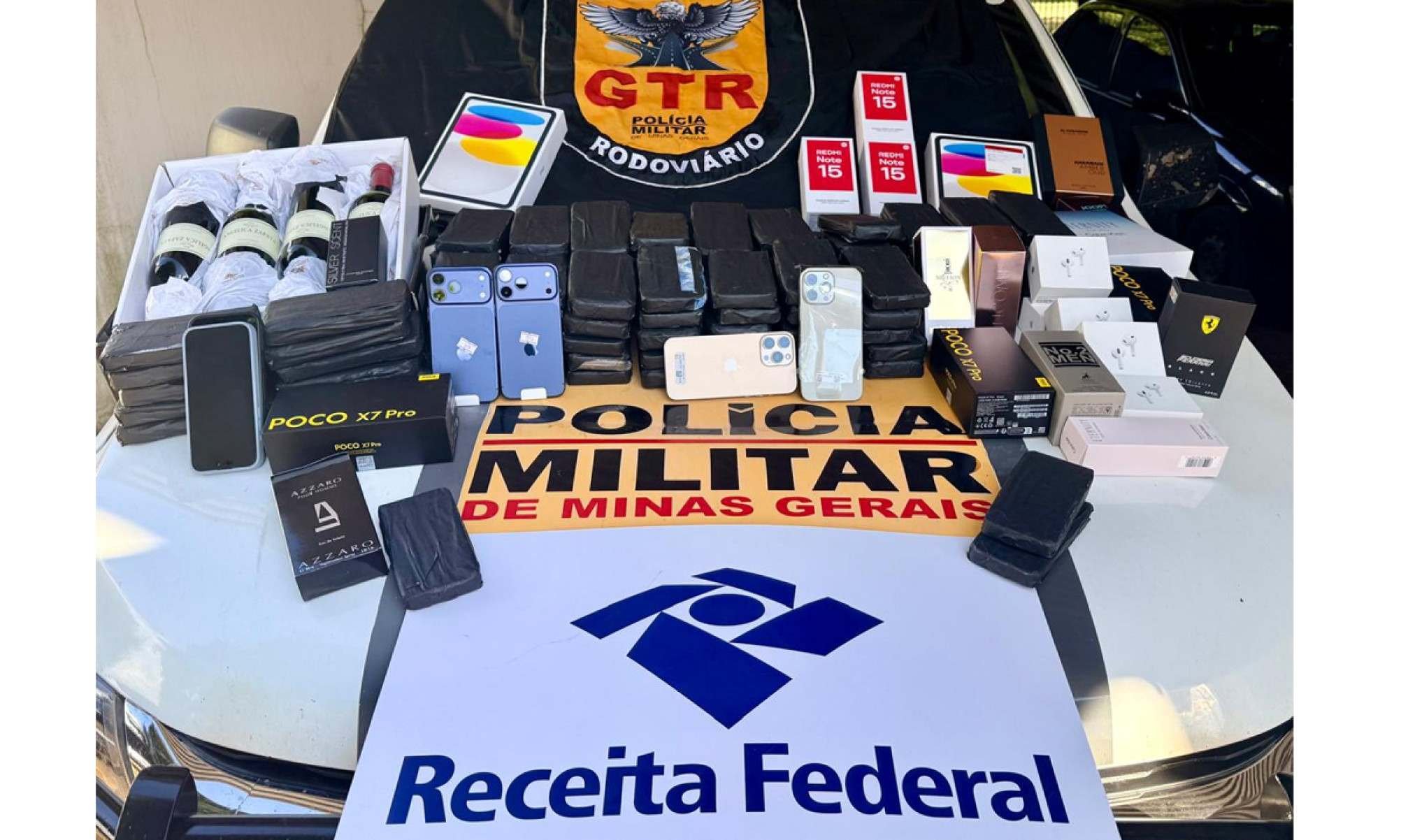 Eletr&ocirc;nicos avaliados em quase R$ 1 milh&atilde;o s&atilde;o apreendidos em MG -  (crédito: Receita Federal/Divulga&ccedil;&atilde;o)