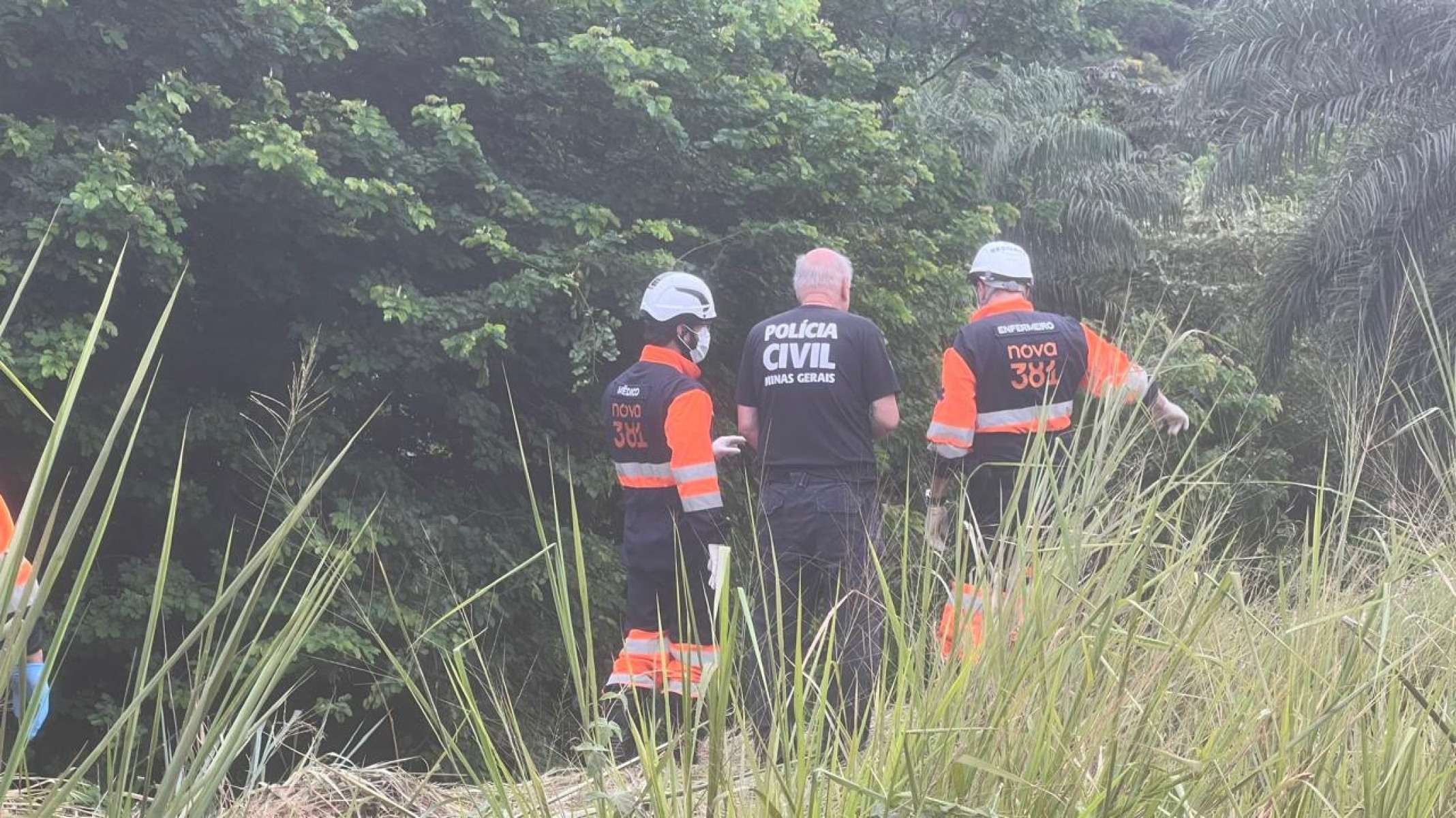 Polícia Civil e concessionária Nova 381 estão no local-Edésio Ferreira/EM/D.A.Press