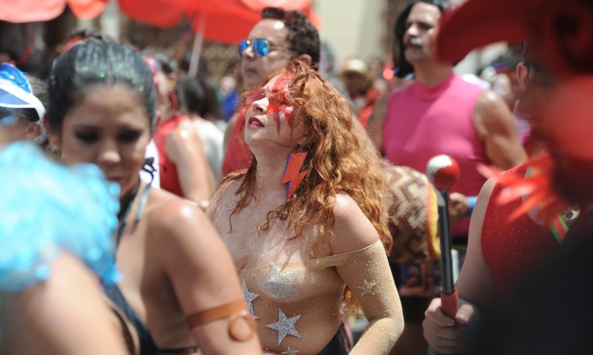 Bloco Ziriggydum Stardust desfila no bairro Floresta neste sábado pós-carnaval -Alexandre Guzanshe/EM/D.A Press